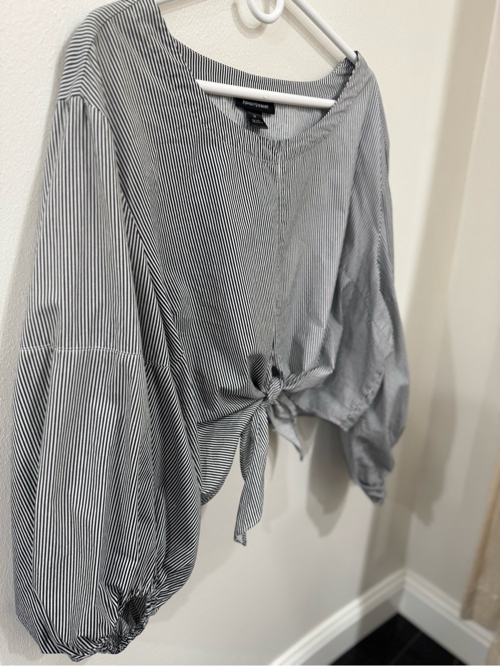 Ashley Stewart Art Teacher Striped Blouse Balloon Sleeve Tie Front Plus 24 - Picture 2 of 6